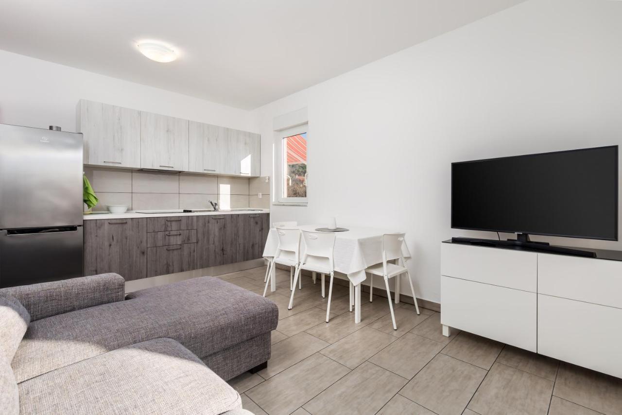 Apartment Tonka Barbat na Rabu Εξωτερικό φωτογραφία